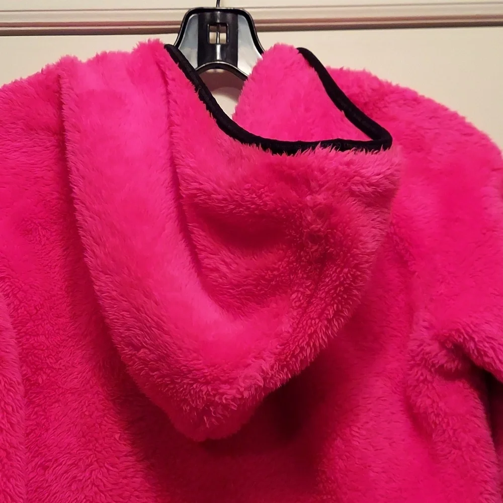 Girl's Calvin Klein Performance pullover - Picture 9 of 9